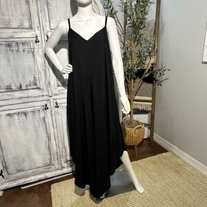 MSK Women Plus 1X Spaghetti Strap Jumper Romper Asymmetrical pant legs in Black